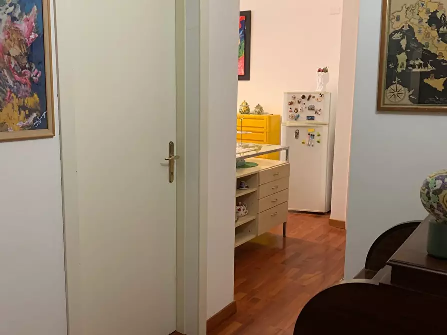 Immagine 9 di Appartamento in vendita  a Livorno