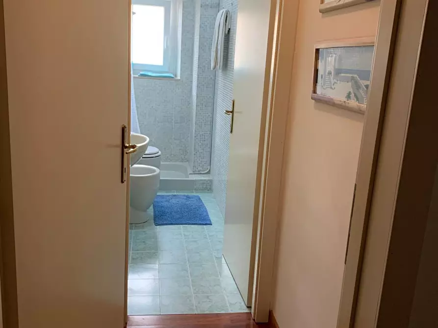 Immagine 16 di Appartamento in vendita  a Livorno