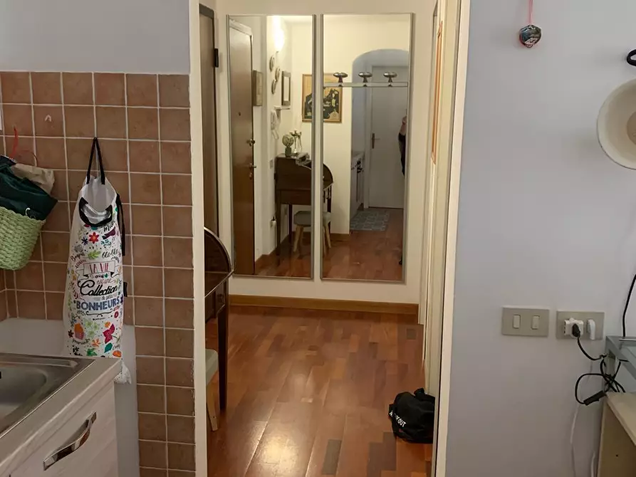 Immagine 2 di Appartamento in vendita  a Livorno