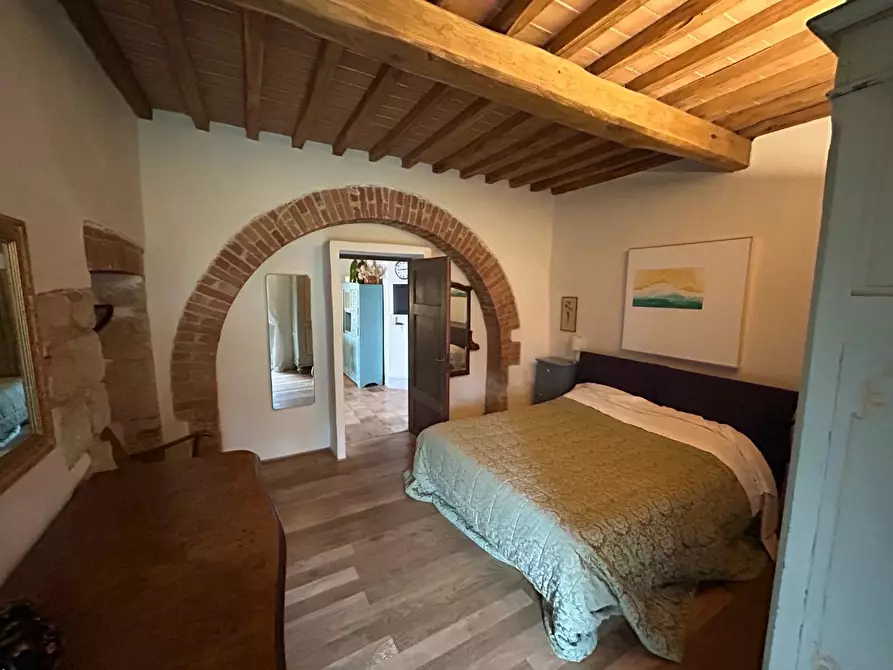 Immagine 47 di Casa colonica in vendita  a Monteriggioni