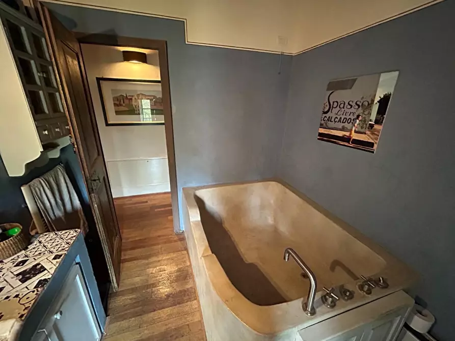 Immagine 20 di Casa colonica in vendita  a Monteriggioni