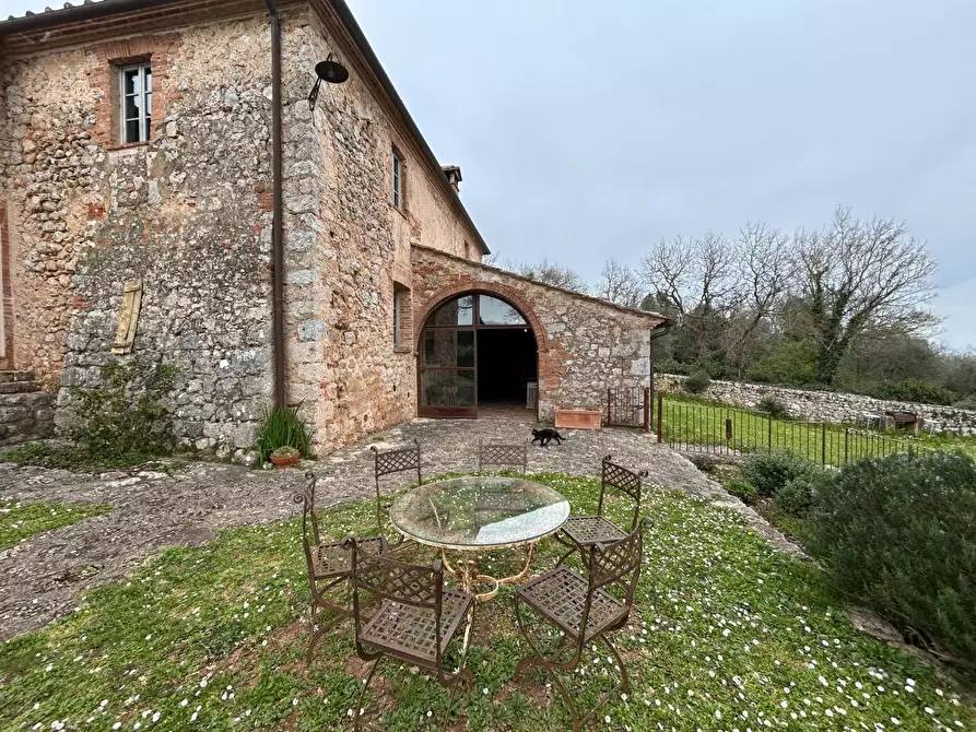 Immagine 39 di Casa colonica in vendita  a Monteriggioni