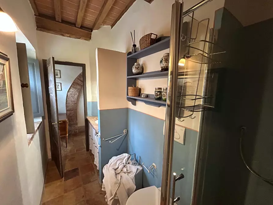 Immagine 42 di Casa colonica in vendita  a Monteriggioni