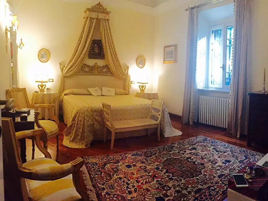 Immagine 2 di Villa in vendita  a San Giuliano Terme