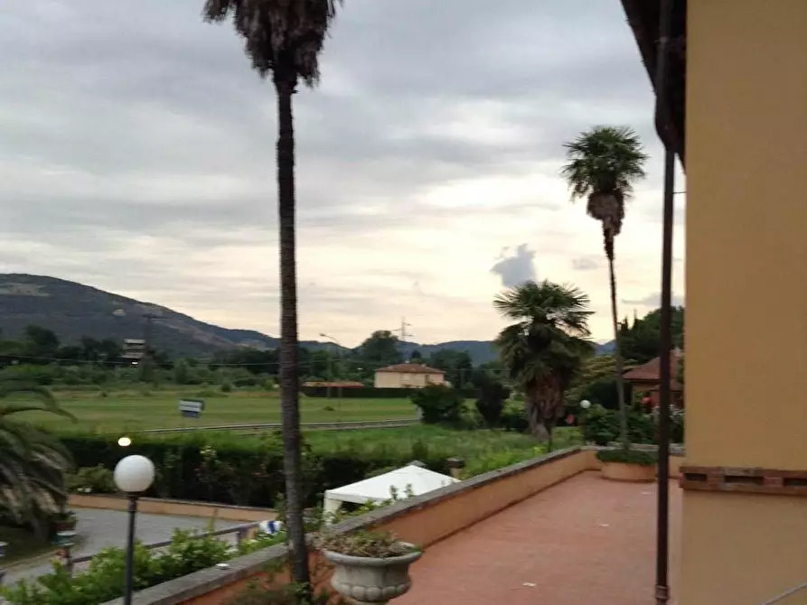 Immagine 14 di Villa in vendita  a San Giuliano Terme