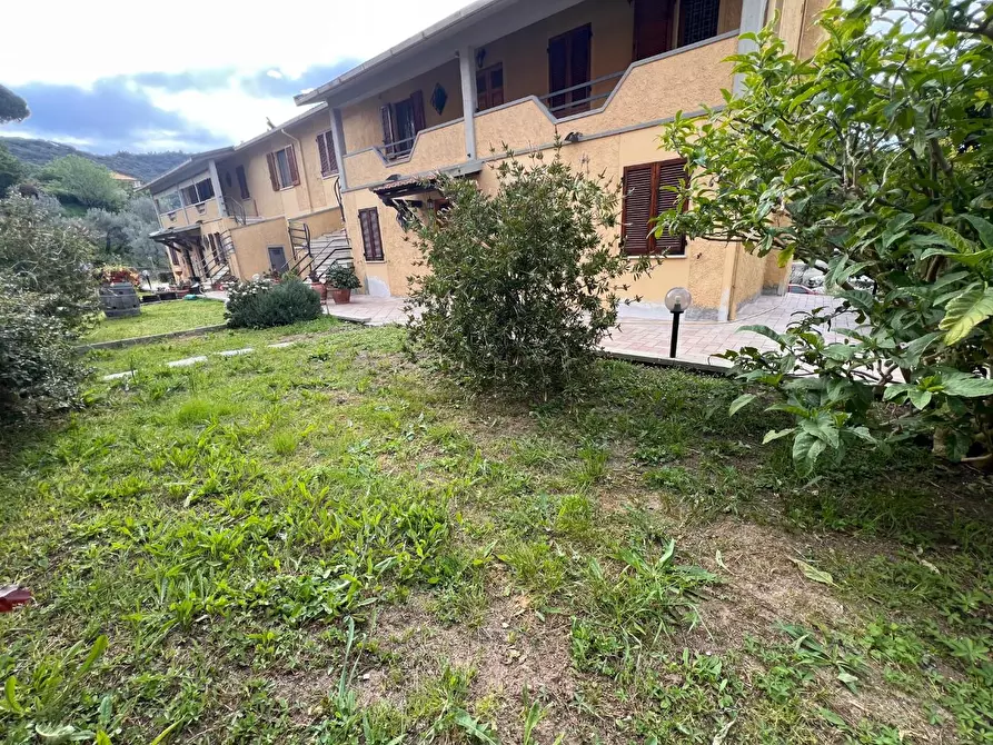 Immagine 18 di Appartamento in vendita  a Castagneto Carducci