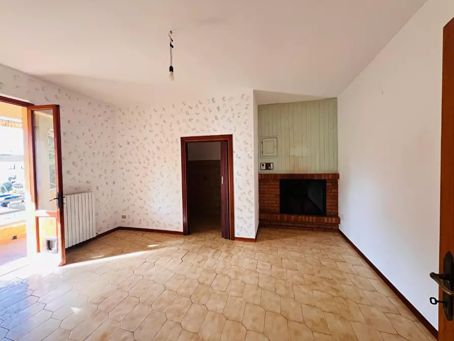 Immagine 2 di Appartamento in vendita  a Castagneto Carducci