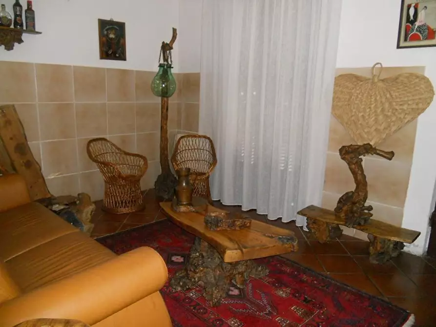 Immagine 14 di Villa in vendita  a Viareggio
