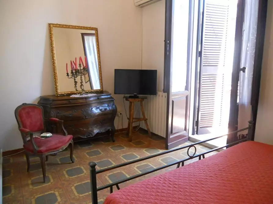 Immagine 8 di Villa in vendita  a Viareggio