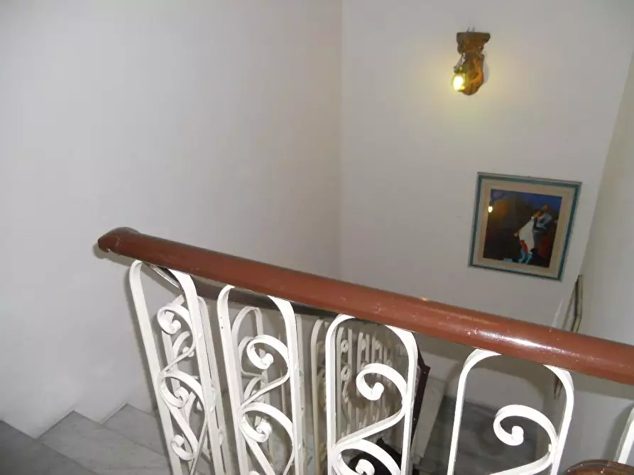Immagine 7 di Villa in vendita  a Viareggio