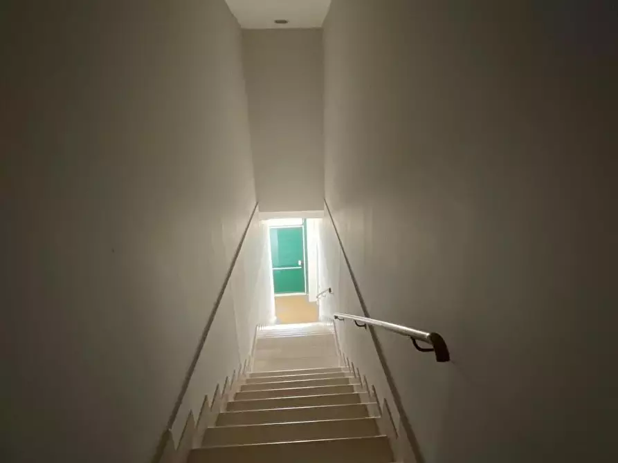 Immagine 7 di Attività artigianale in affitto  a Cascina