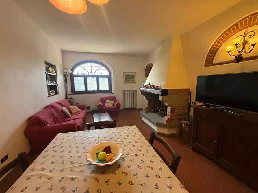 Immagine 2 di Villa in vendita  a Cerreto Guidi