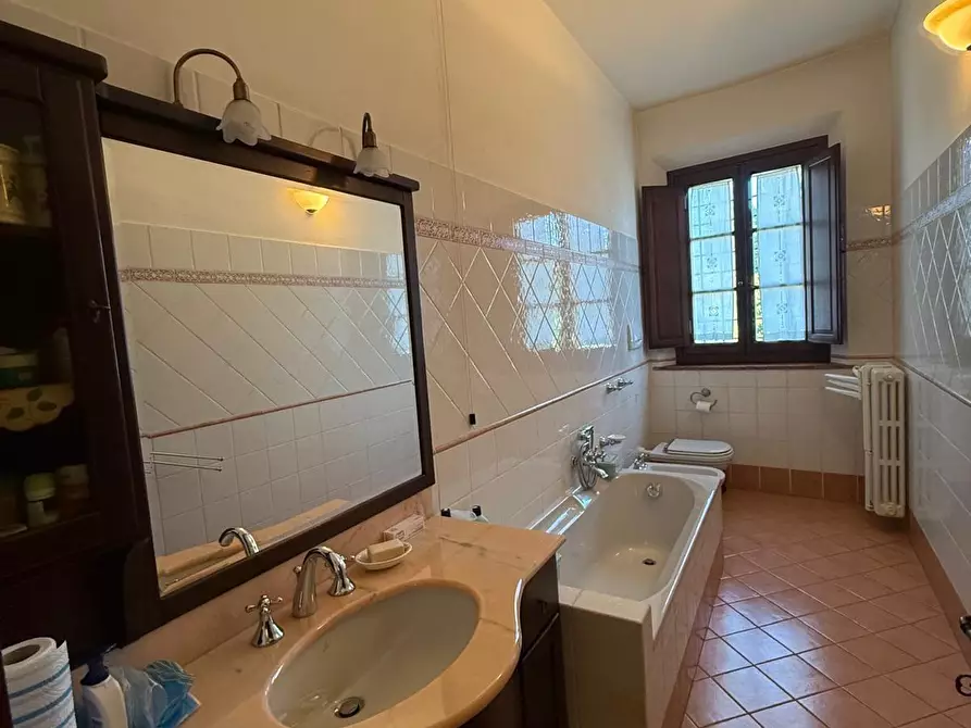 Immagine 50 di Villa in vendita  a Cerreto Guidi