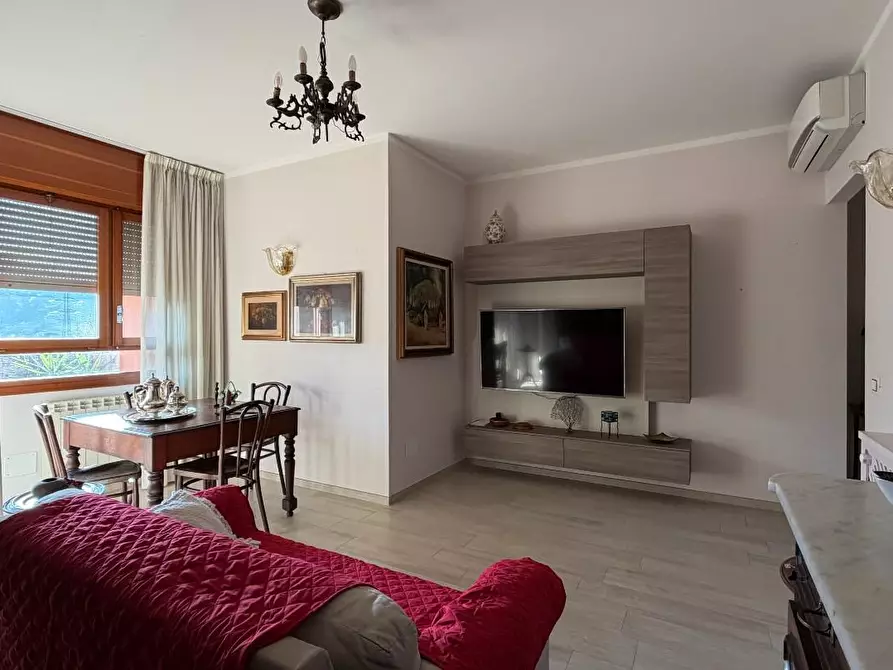 Immagine 10 di Appartamento in vendita  a Aulla