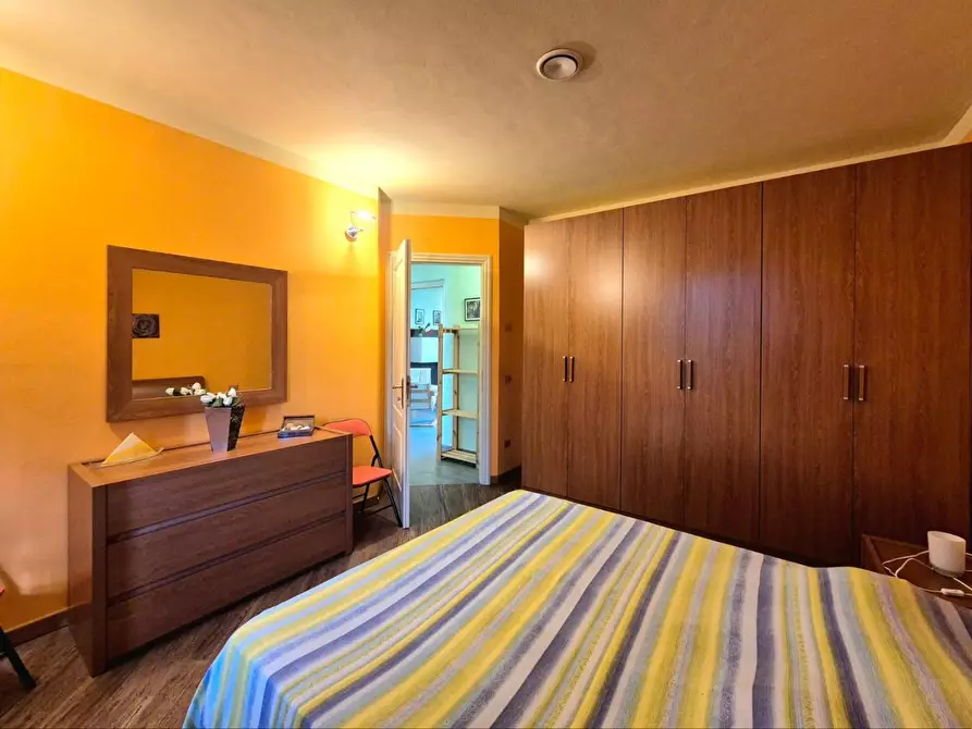 Immagine 27 di Villa in vendita  a Capannori