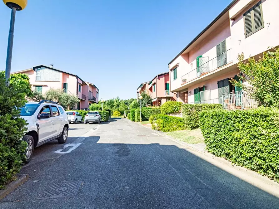 Immagine 25 di Casa bifamiliare in vendita  a Vicopisano