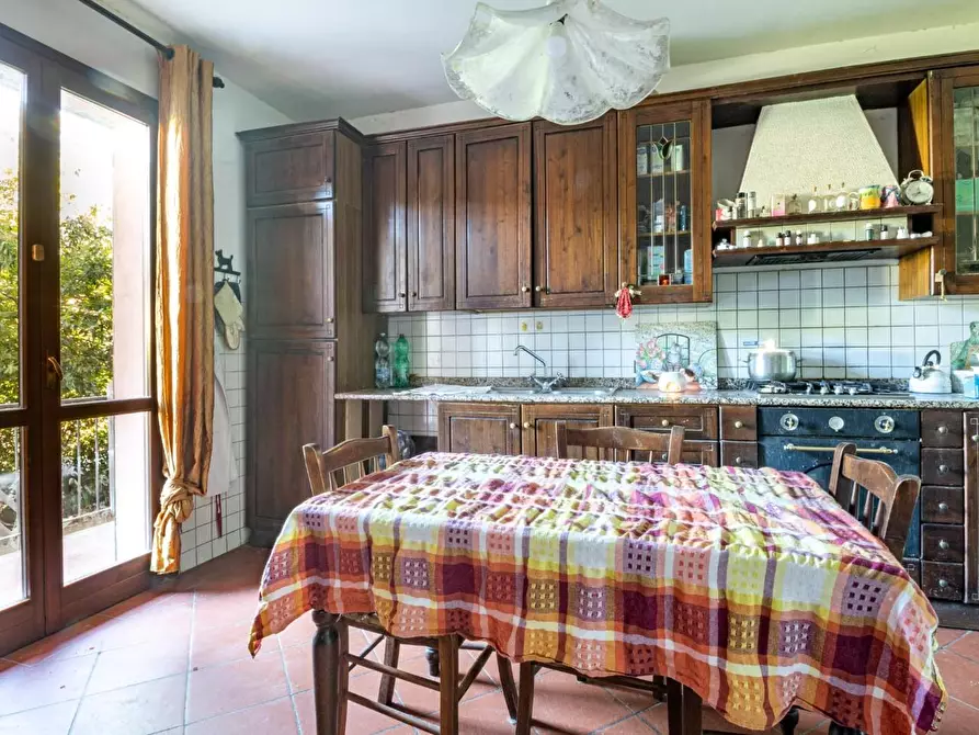 Immagine 5 di Casa bifamiliare in vendita  a Vicopisano
