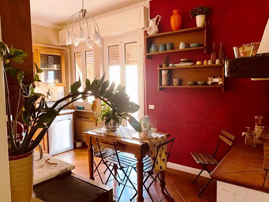 Immagine 6 di Appartamento in vendita  a Carrara