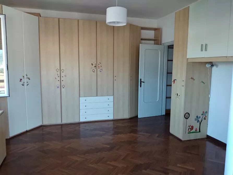 Immagine 33 di Appartamento in vendita  a Carrara