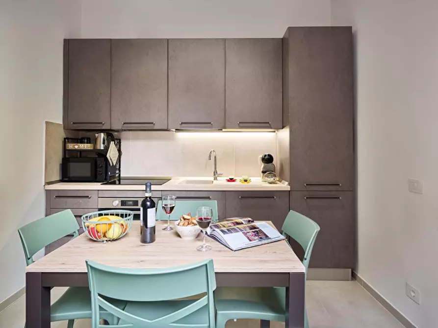 Immagine 1 di Appartamento in vendita  a Siena