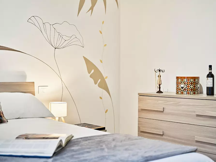 Immagine 25 di Appartamento in vendita  a Siena