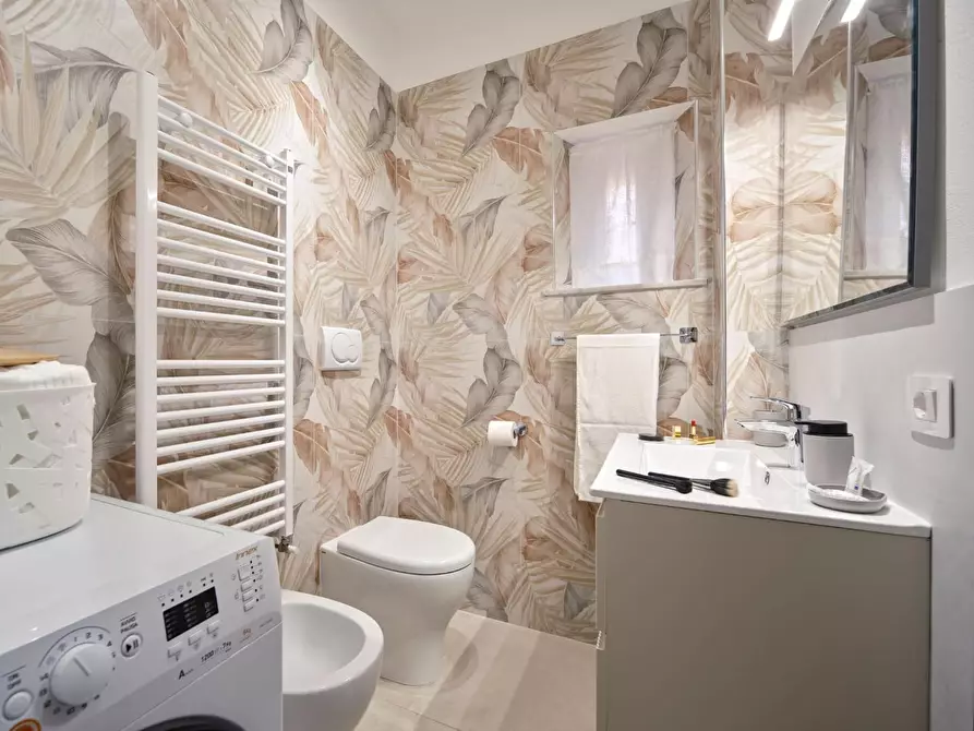 Immagine 14 di Appartamento in vendita  a Siena