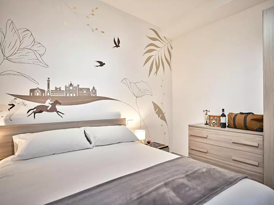 Immagine 29 di Appartamento in vendita  a Siena