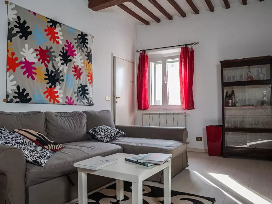 Immagine 11 di Terratetto in vendita  a Pisa