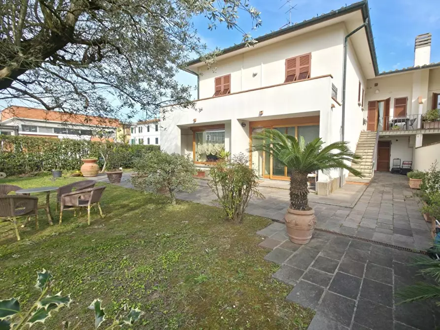 Immagine 38 di Casa bifamiliare in vendita  a Cerreto Guidi