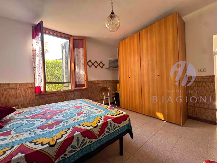 Immagine 12 di Casa bifamiliare in vendita  a Pietrasanta