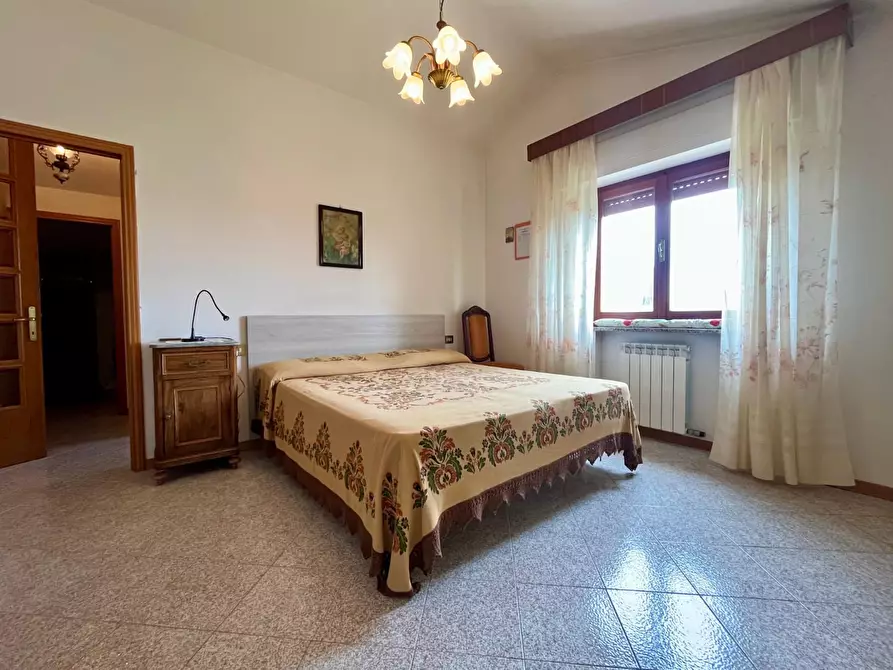 Immagine 14 di Appartamento in vendita  a Asciano