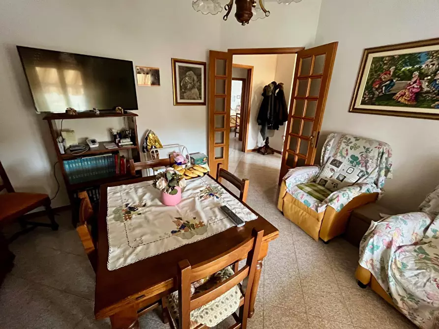 Immagine 4 di Appartamento in vendita  a Asciano