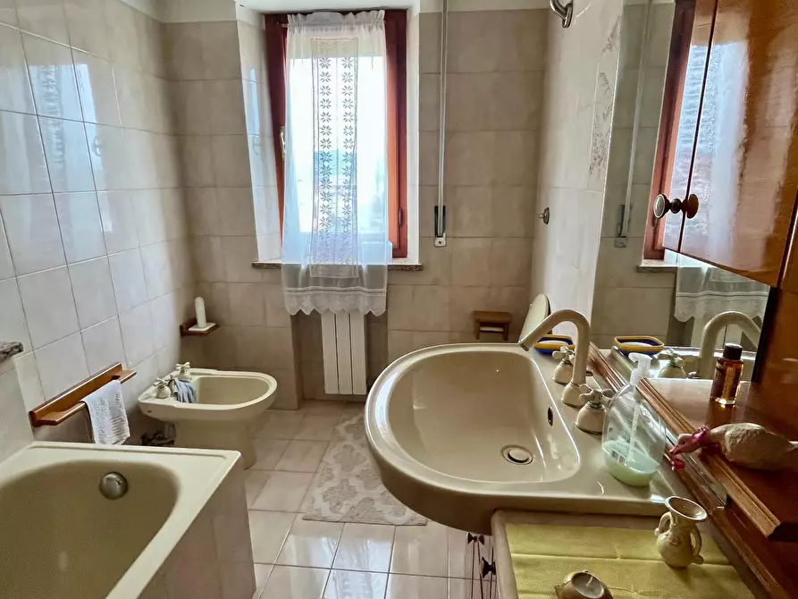 Immagine 12 di Appartamento in vendita  a Asciano