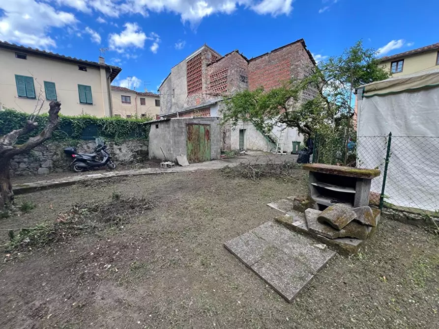 Immagine 21 di Terratetto in vendita  a Lucca