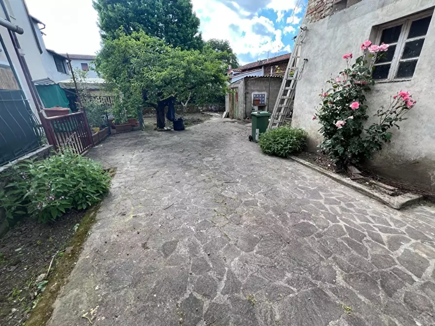 Immagine 25 di Terratetto in vendita  a Lucca