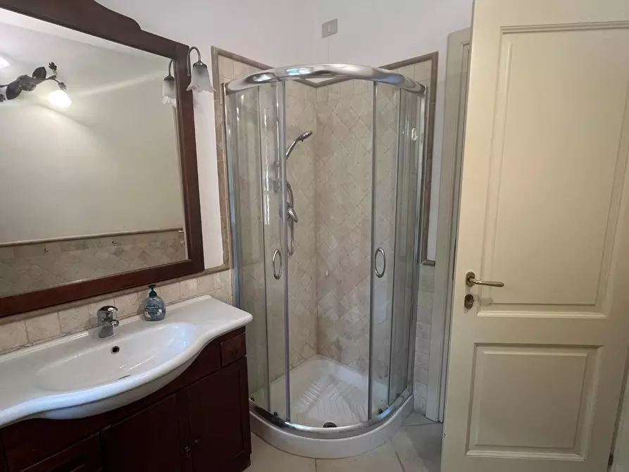 Immagine 20 di Villetta a schiera in vendita  a Forte Dei Marmi