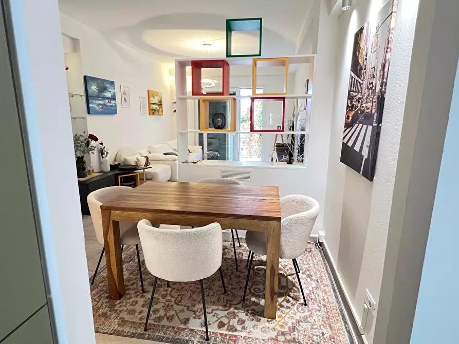 Immagine 17 di Appartamento in vendita  a Montignoso