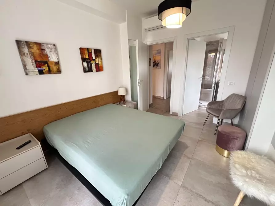 Immagine 40 di Appartamento in vendita  a Montignoso