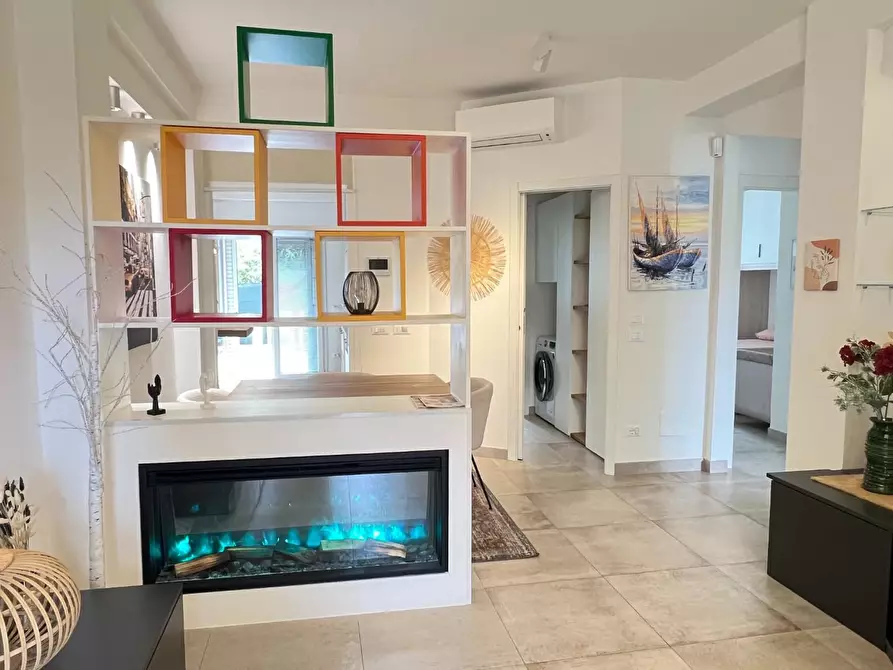 Immagine 20 di Appartamento in vendita  a Montignoso