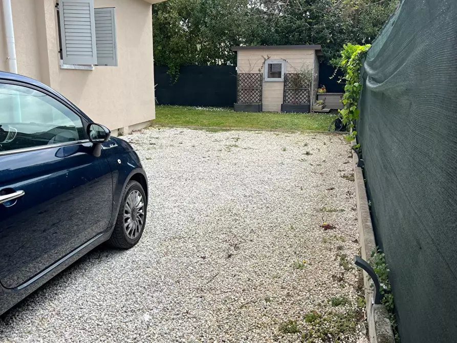 Immagine 4 di Appartamento in vendita  a Montignoso