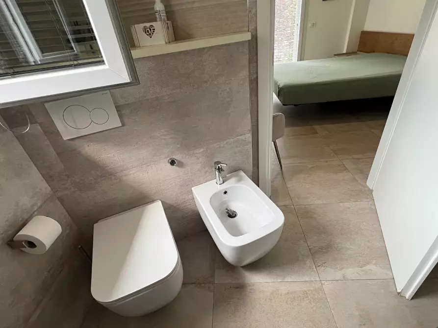 Immagine 45 di Appartamento in vendita  a Montignoso