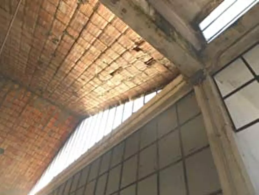 Immagine 18 di Attività artigianale in vendita  a Lungavilla