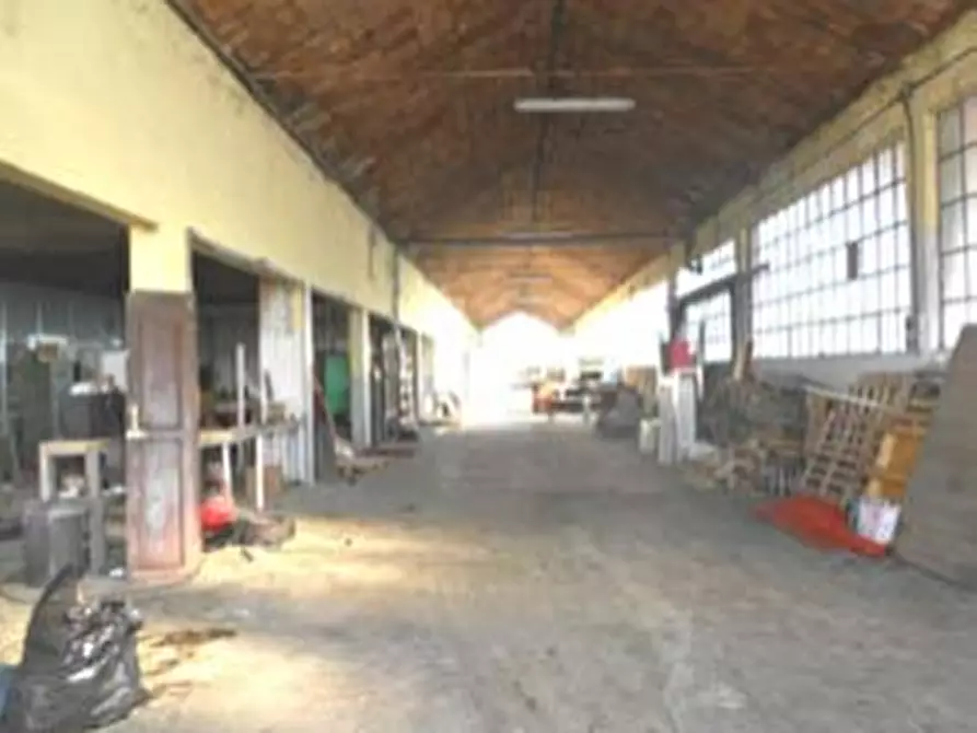 Immagine 6 di Attività artigianale in vendita  a Lungavilla