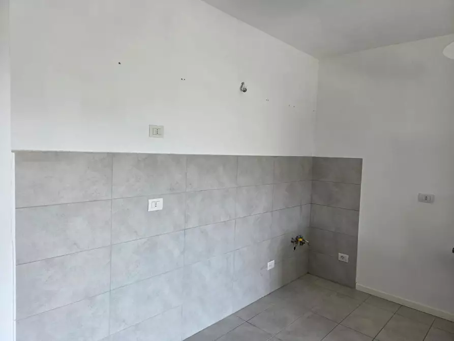 Immagine 4 di Appartamento in vendita  a Siena