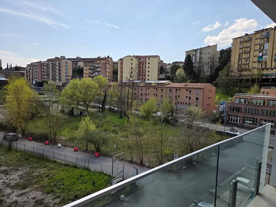 Immagine 7 di Appartamento in vendita  a Siena