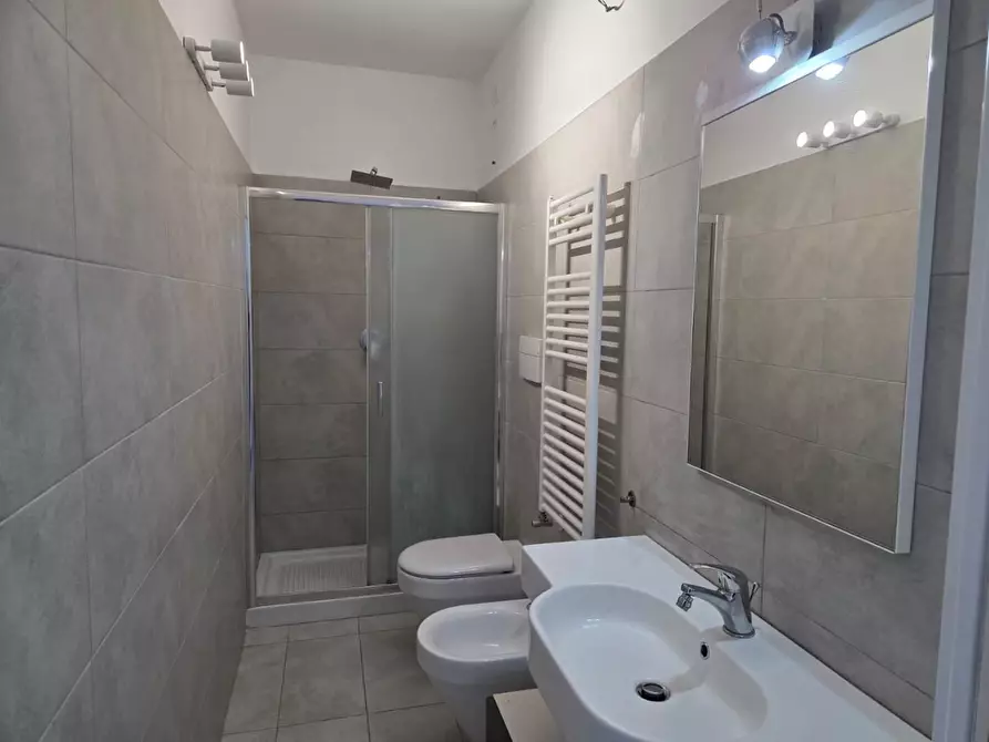 Immagine 10 di Appartamento in vendita  a Siena