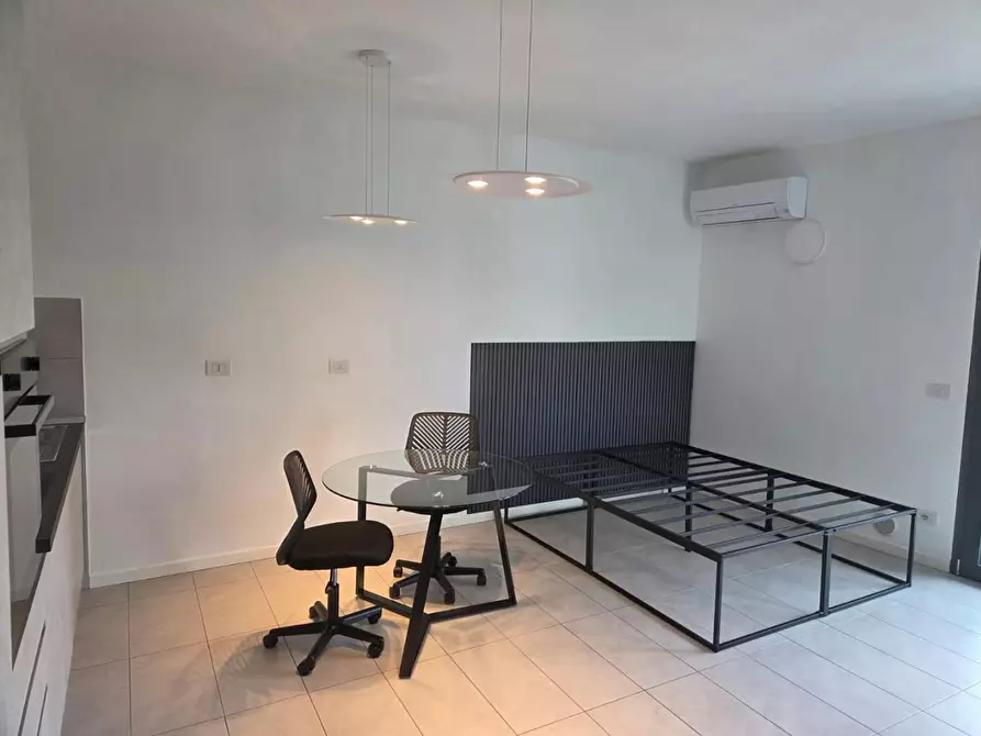 Immagine 7 di Appartamento in vendita  a Siena
