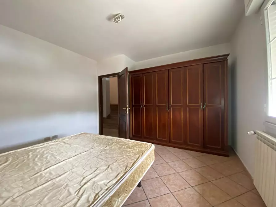 Immagine 9 di Palazzo in vendita  a Carmignano