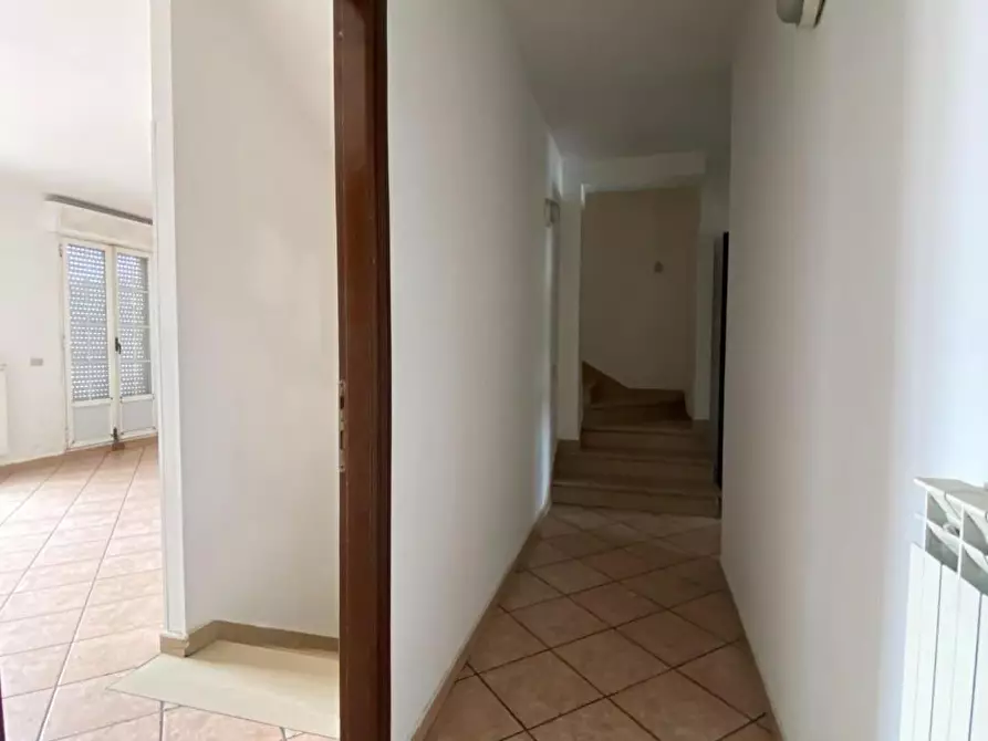 Immagine 5 di Palazzo in vendita  a Carmignano