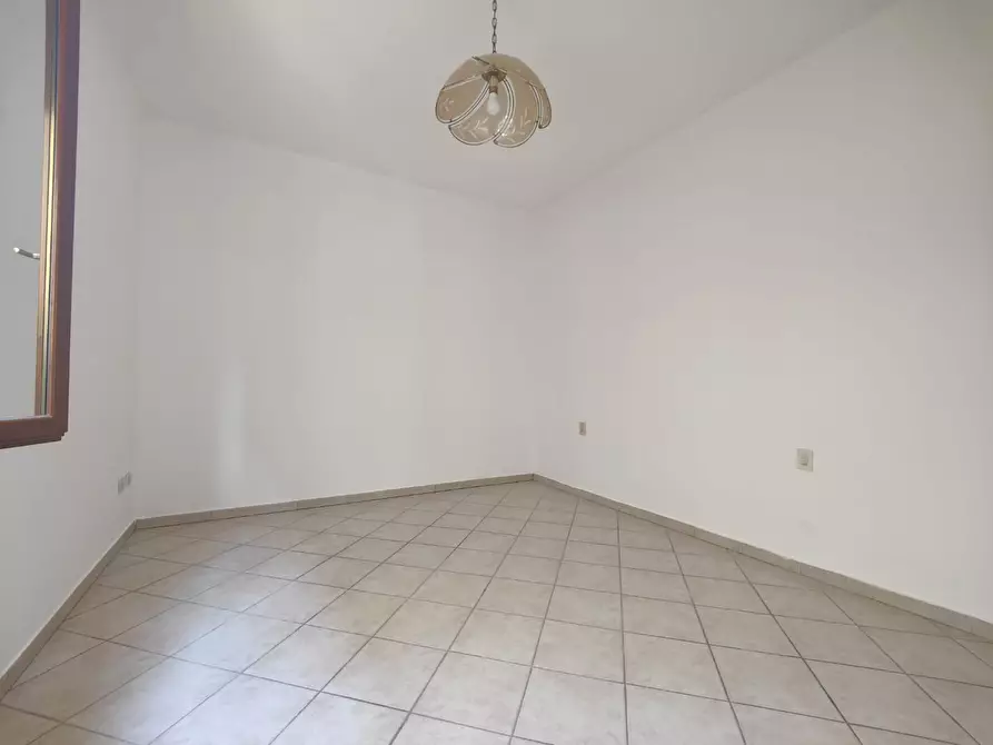 Immagine 3 di Appartamento in vendita  a Fucecchio